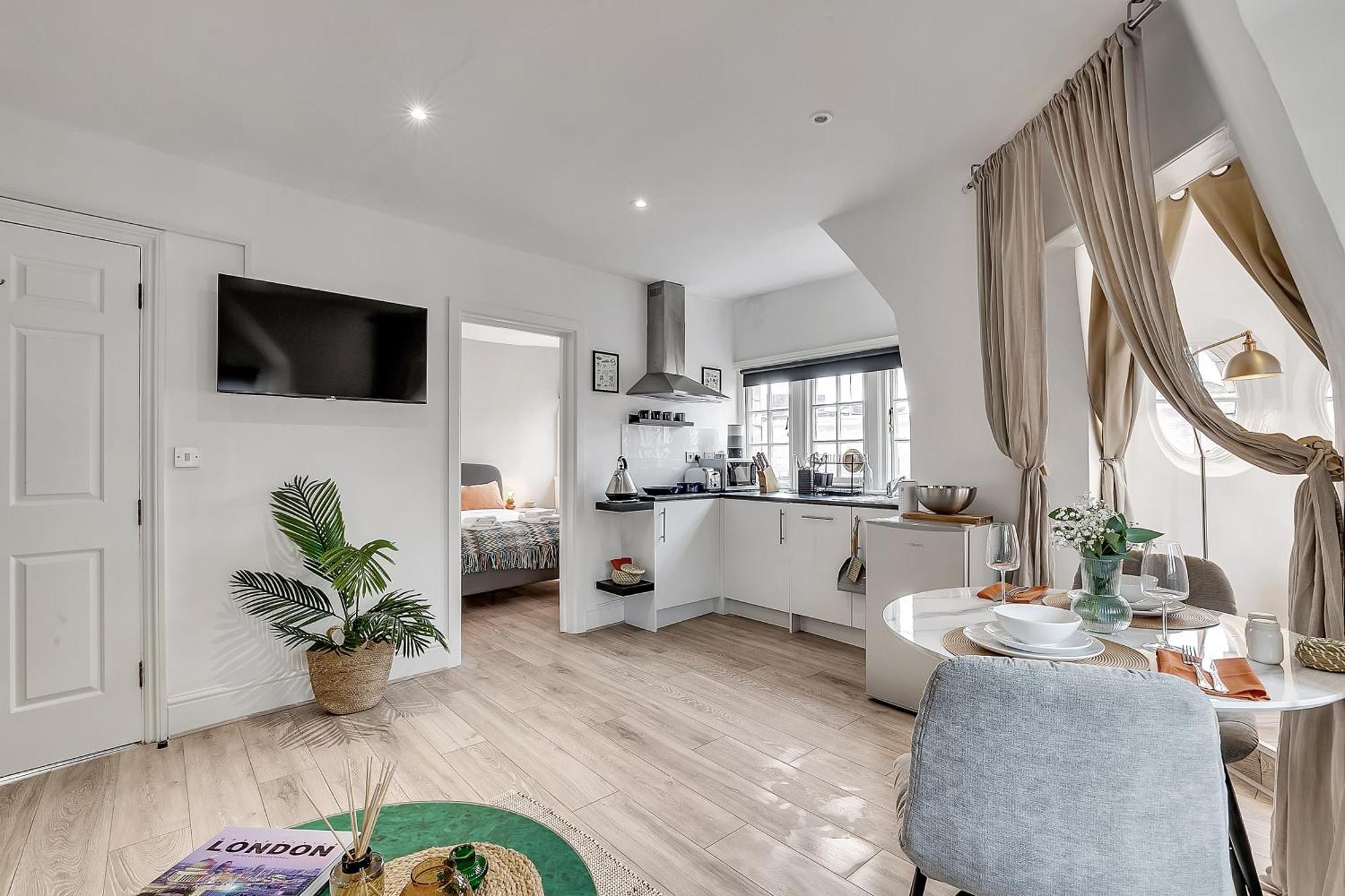 Lovely Kensington Apartament *
